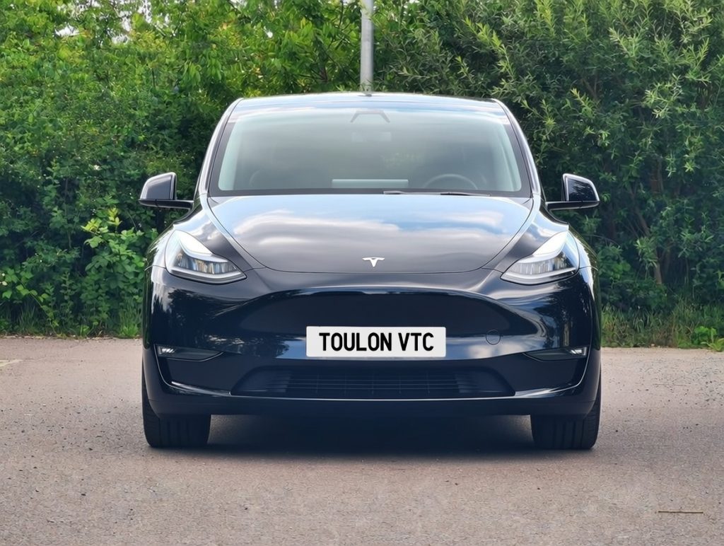 Avant Tesla Model Y - Toulon VTC